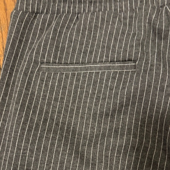 LOFT Charcoal Pinstripe Drawstring Business Casual Sweatpants Trousers Small EUC - Picture 5 of 6